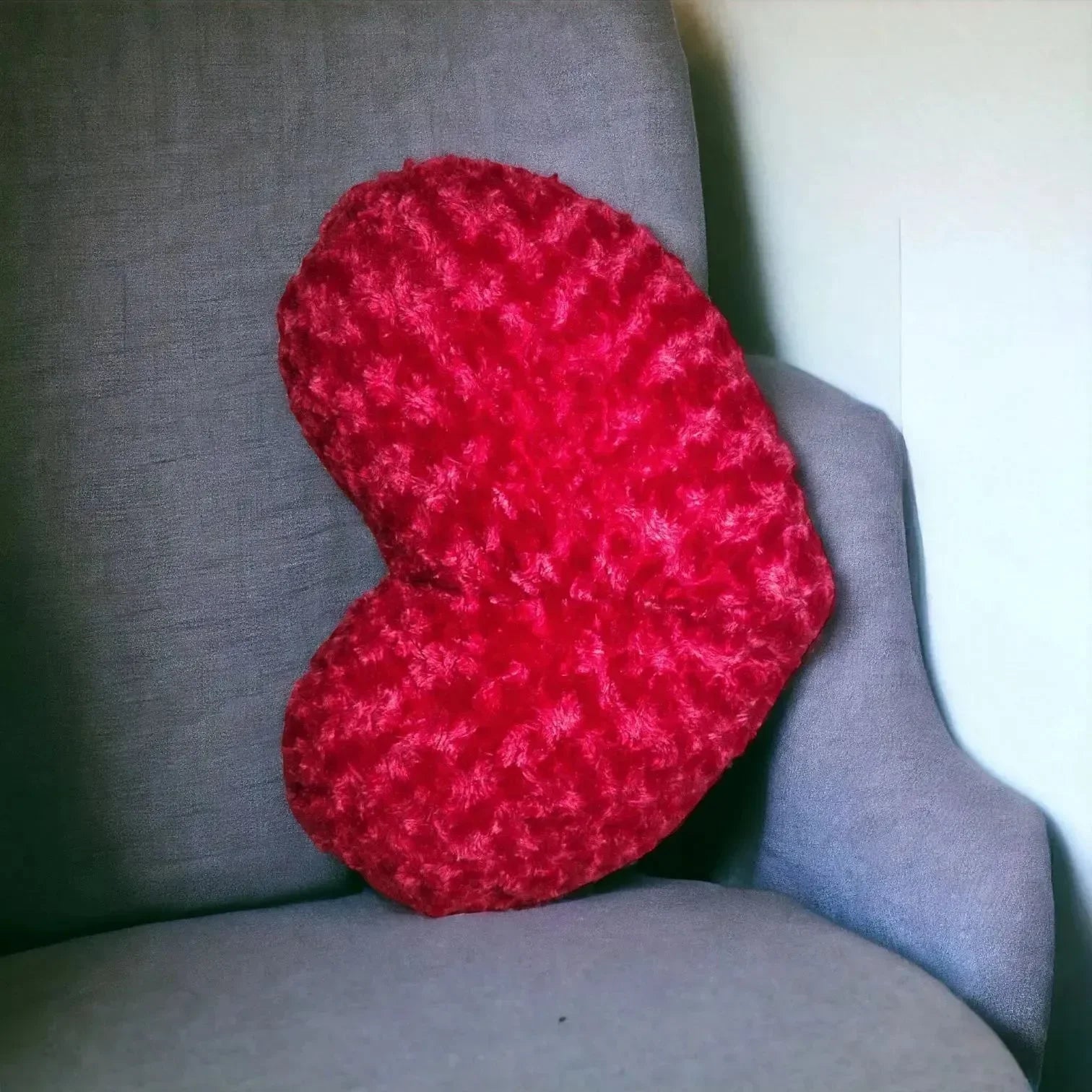 Rose Heart Plush Pillow (45 cm) - KawaiWorld