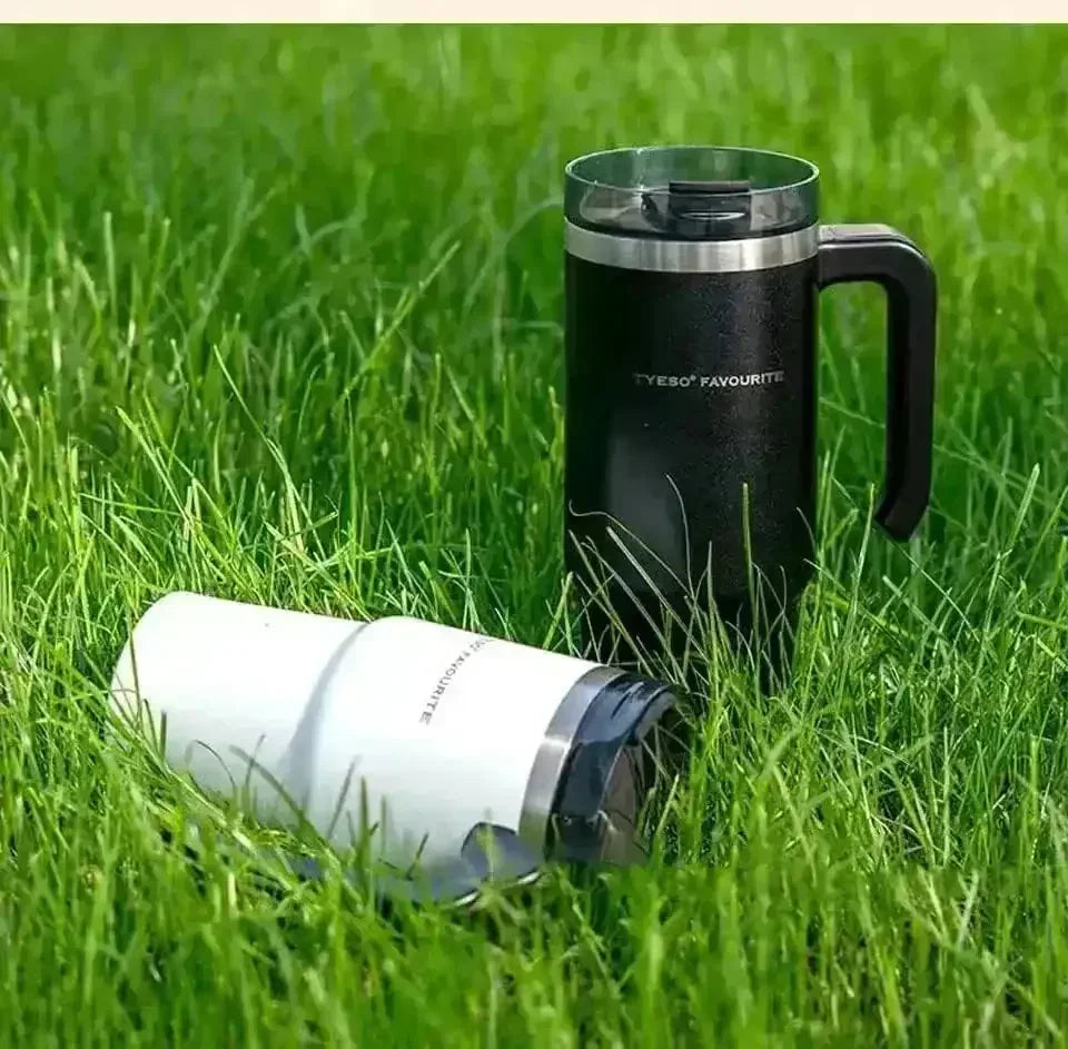 Tyeso Thermal Cup with Handle (20 oz) - Bear Hugs