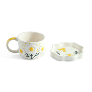 The Daisy Bloom Cup & Saucer