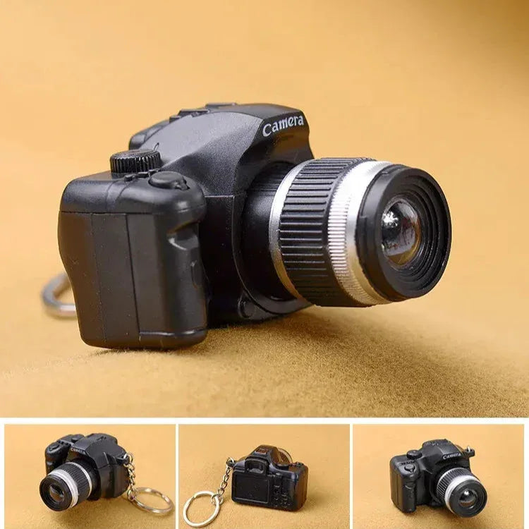 Pocket Paparazzi Miniflash Cam Keychain - KawaiWorld