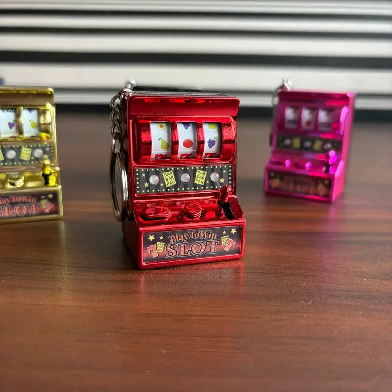 Play to Win Slot Machine Keychain - KawaiWorld