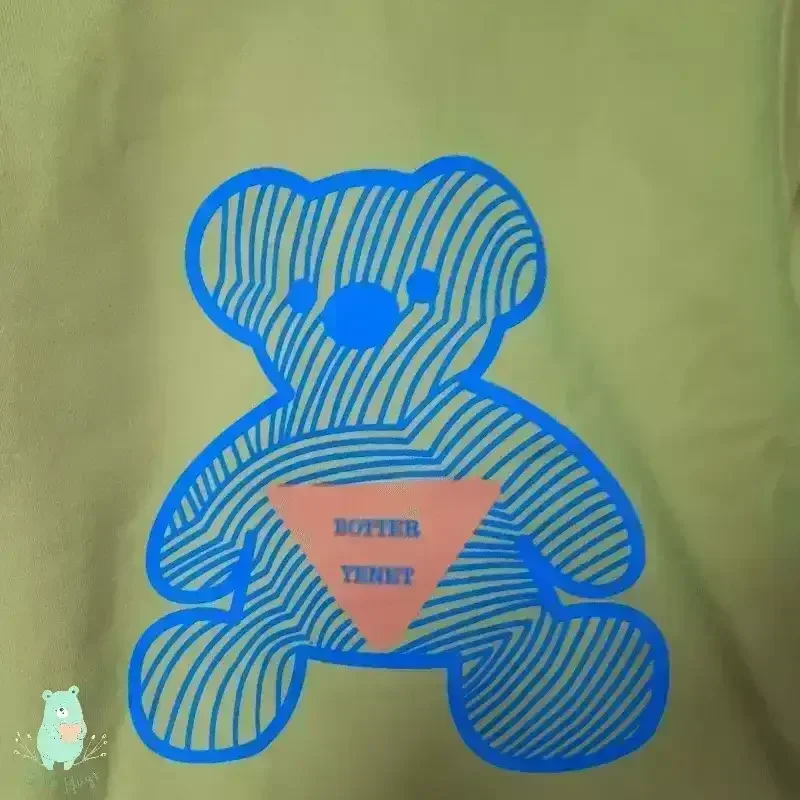 Bear Hooded T-shirt - KawaiWorld