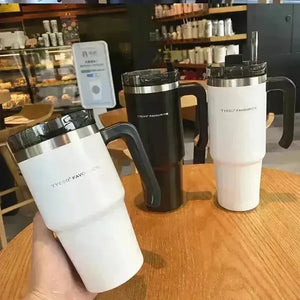 Tyeso Thermal Cup with Handle (20 oz) - Bear Hugs