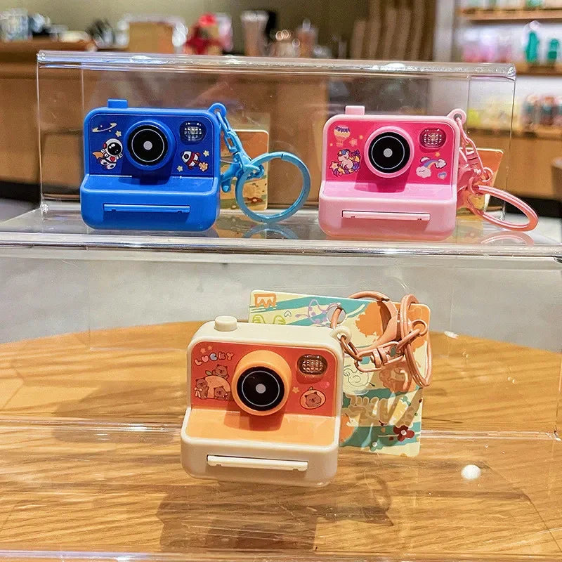 Shutterspark Click Camera Keychain - KawaiWorld